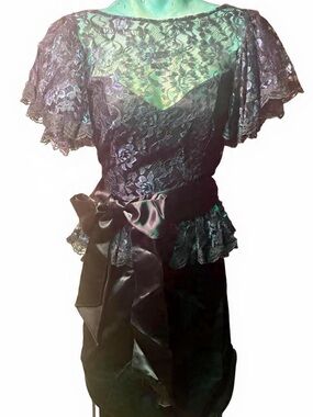 VINTAGE 1980s Gunne Sax Black Lace Peplum Cocktail Dress with Satin Bow